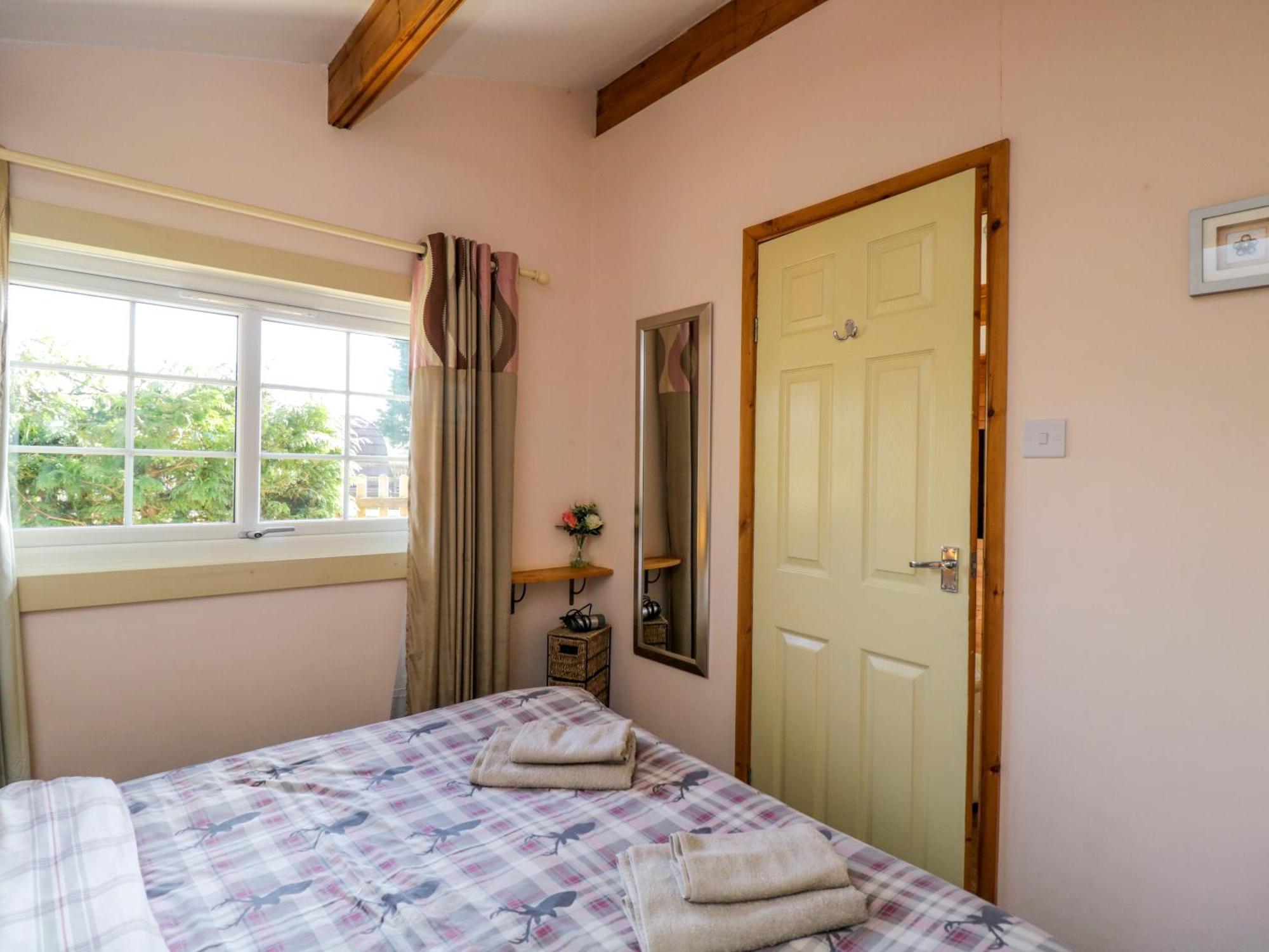 The Nook Villa Swindon Kültér fotó